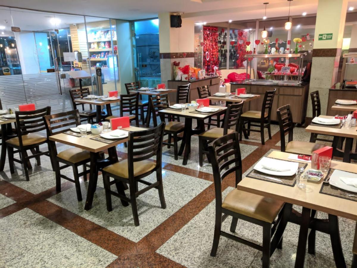 Brisa Tropical De 4* Macaé